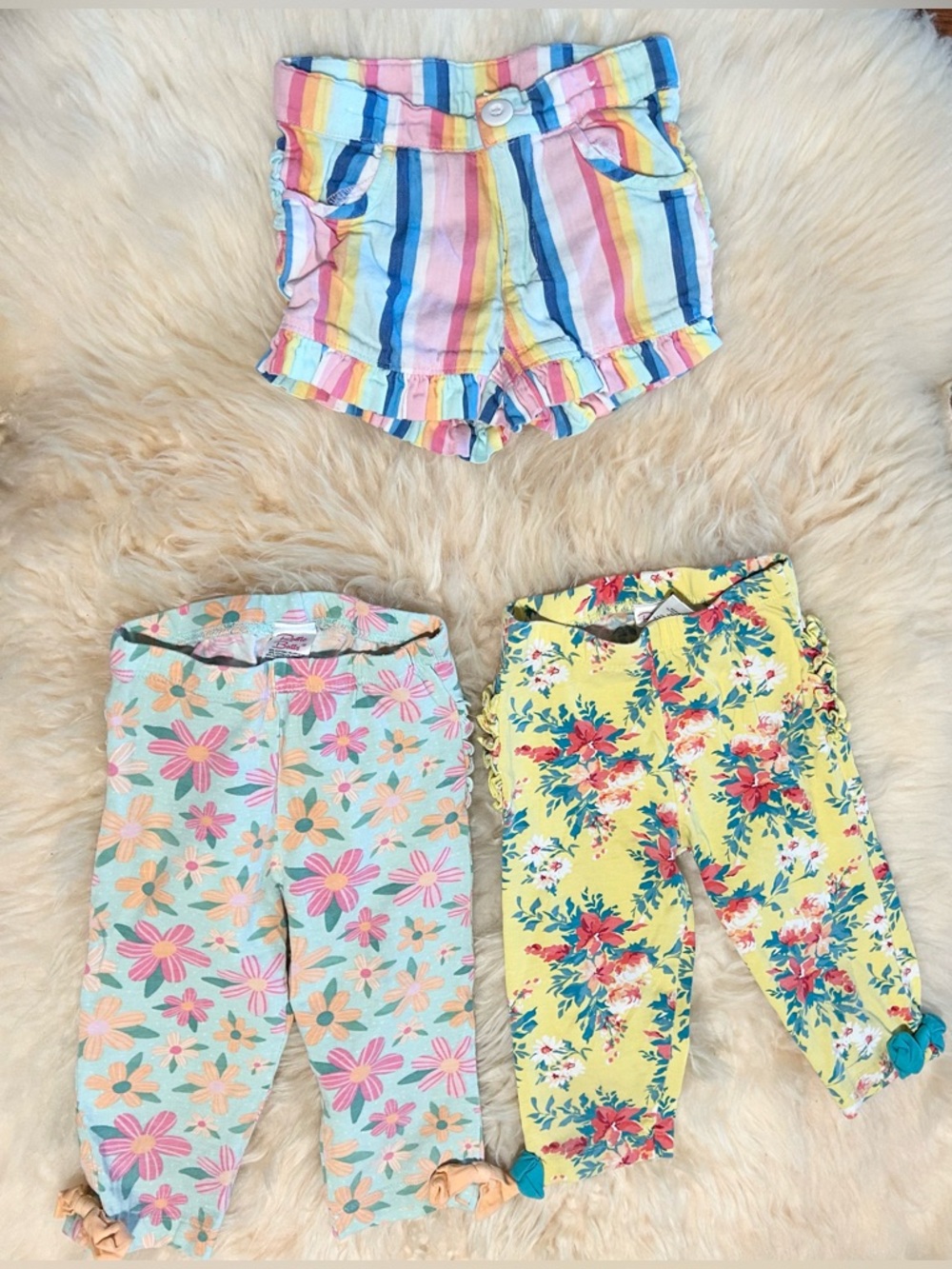 Ruffle Butts Multicolor Striped Shorts with Pastel Floral Leggings Set - Picture 2 of 2